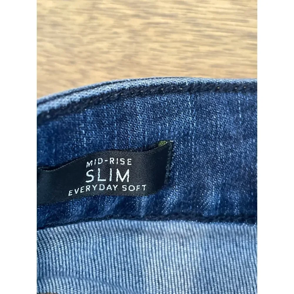 White House Black Market Mid‑Rise Slim Everyday Soft Jeans Size 4
